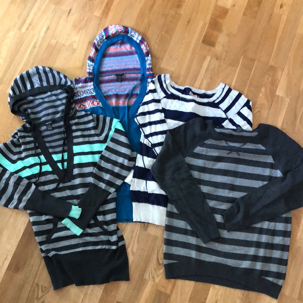 Set of sweaters